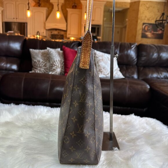 Authentic Louis Vuitton Monogram Looping GM Shoulder Bag - Picture 4 of 15